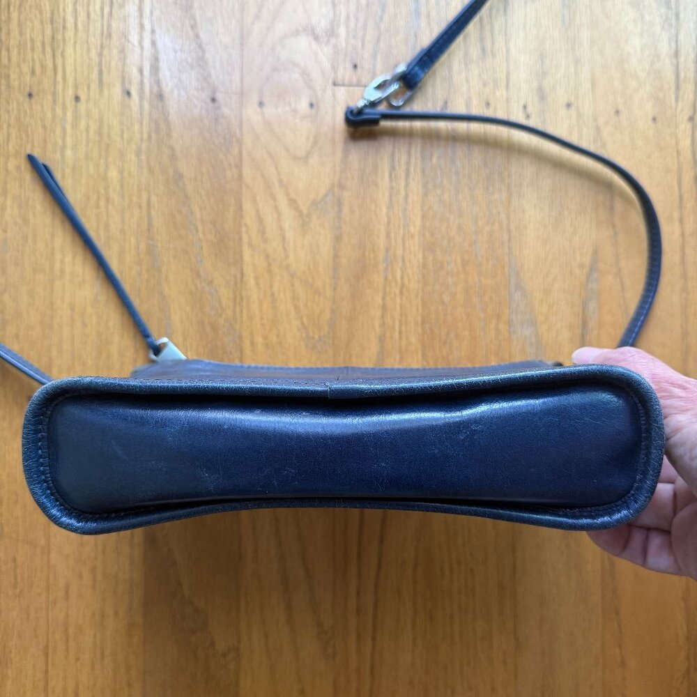 Hobo Cadence Leather Crossbody Purse Handbag Navy - Picture 6 of 7